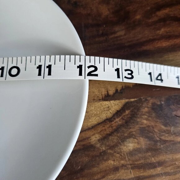 over and back Coupe Hand-Finished Stoneware Small 12" x 9" Oval Serving Platter - Picture 3 of 6